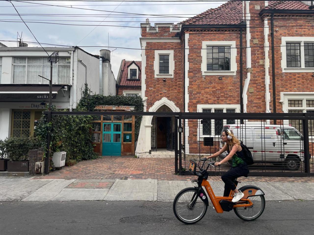 Marietta - House Of Social Travellers Hostel Bogota Exterior photo